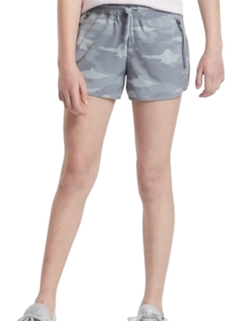 Youth Girl's L Athleta Girls All Play 3" Shorts in Light Grey Camo